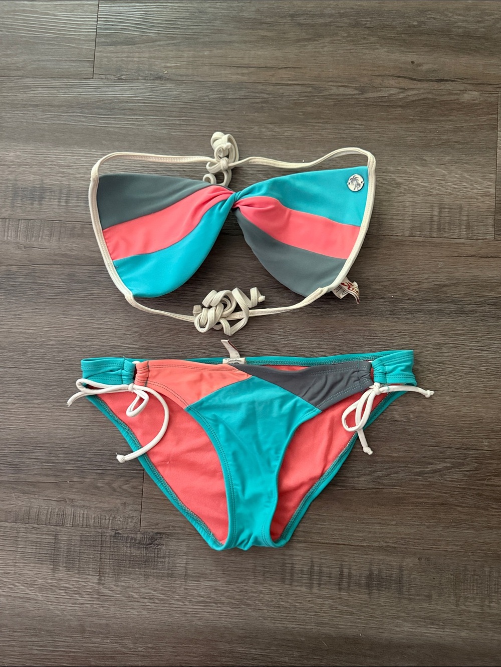 swimsuit set
